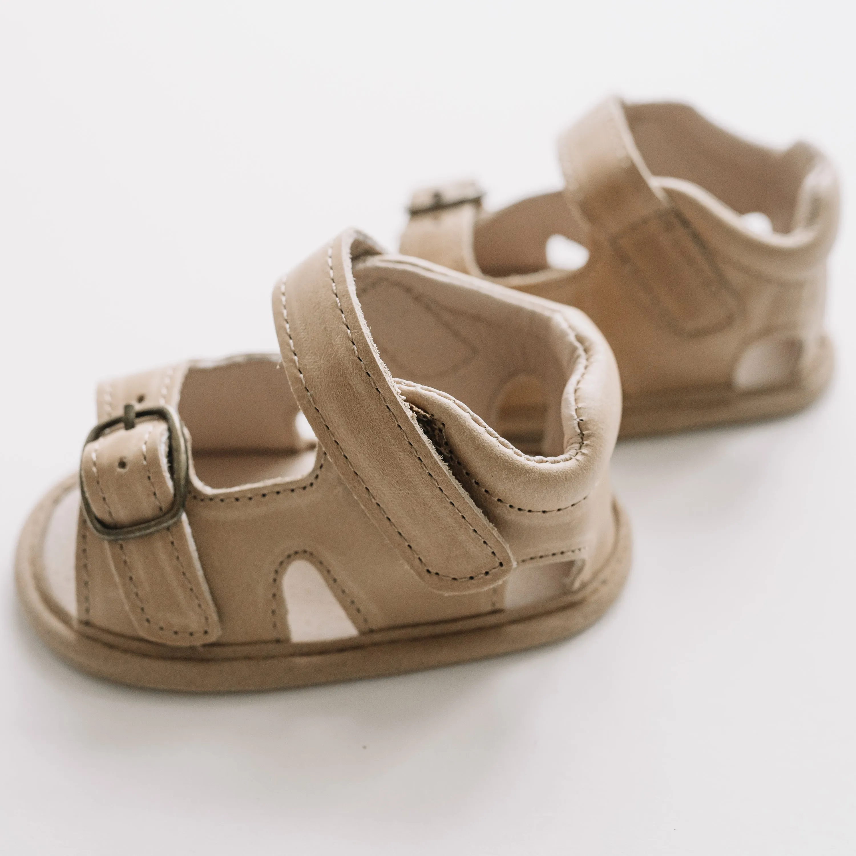 Desert Sand Felix {Premium Leather}