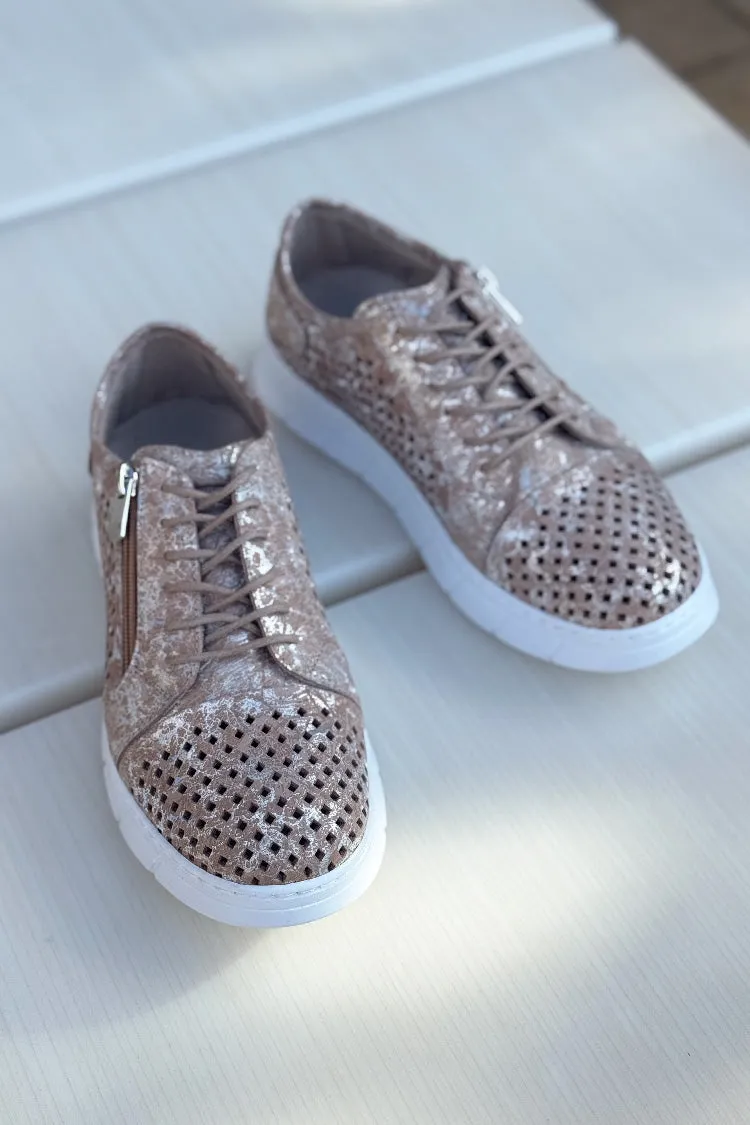 EG172P Printed Sneakers in Taupe