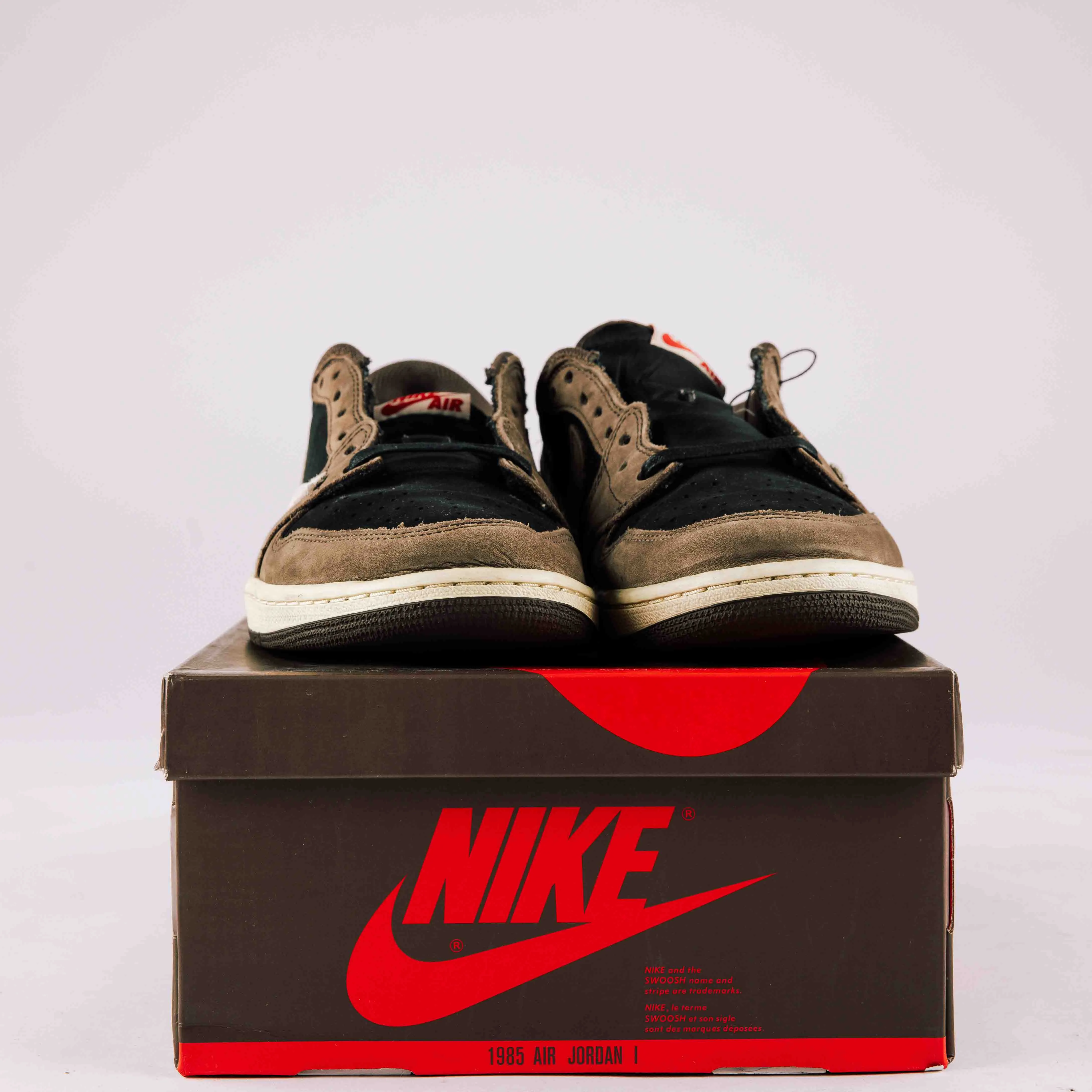 Jordan 1 Retro Low OG SP Travis Scott Mocha - Used - 0133