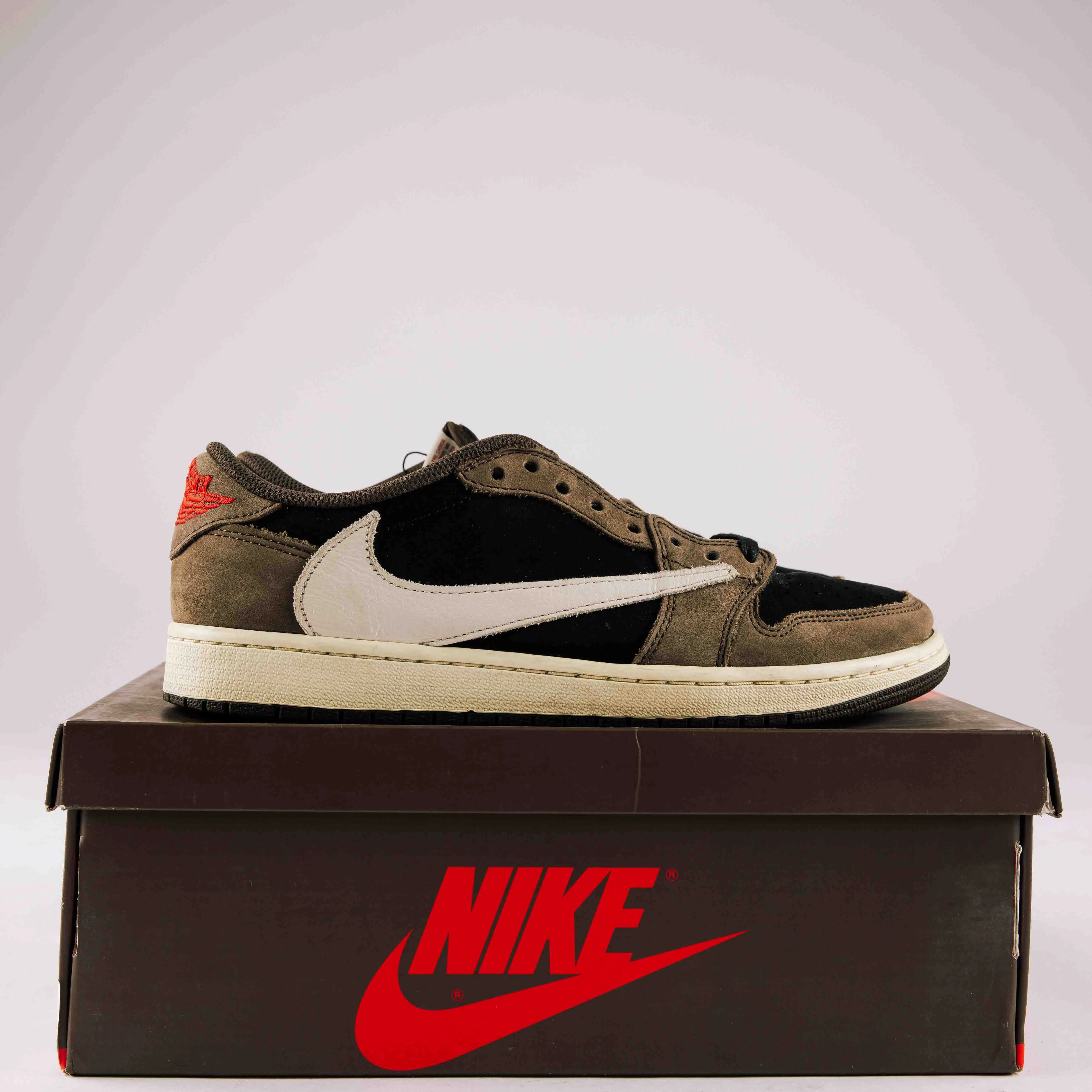 Jordan 1 Retro Low OG SP Travis Scott Mocha - Used - 0133