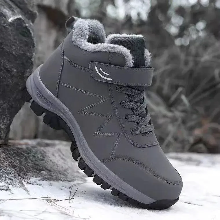 Men's Insulated Winter Boots for Warm and Dry Feet