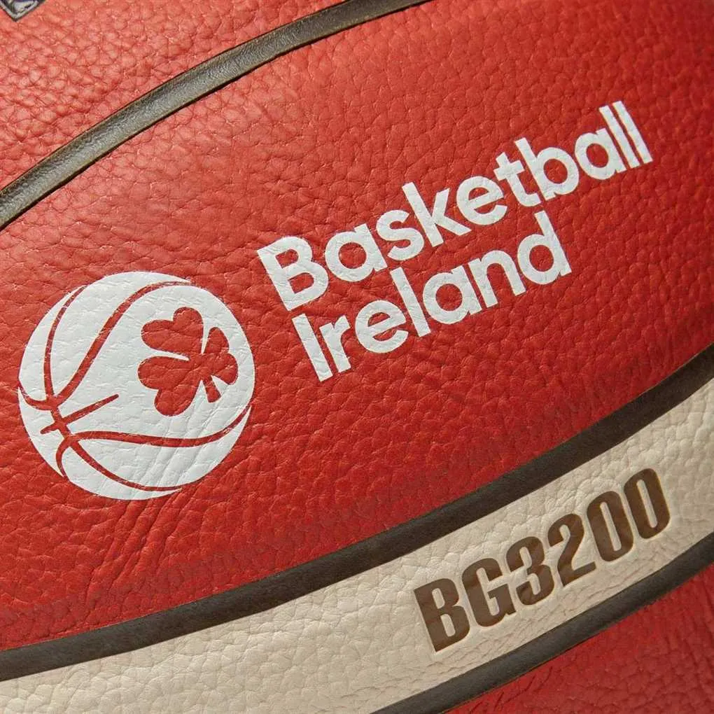 Molten Basketball Ireland Indoor/Outdoor Basketball - Size 7