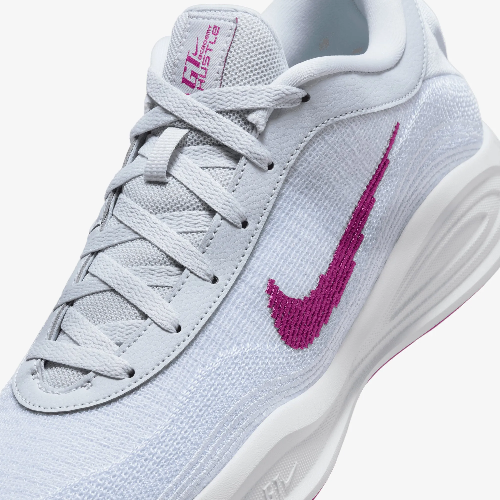 NIKE | G.T. HUSTLE ACADEMY EP { PURE PLATINUM/HOT FUCHSIA-WHITE