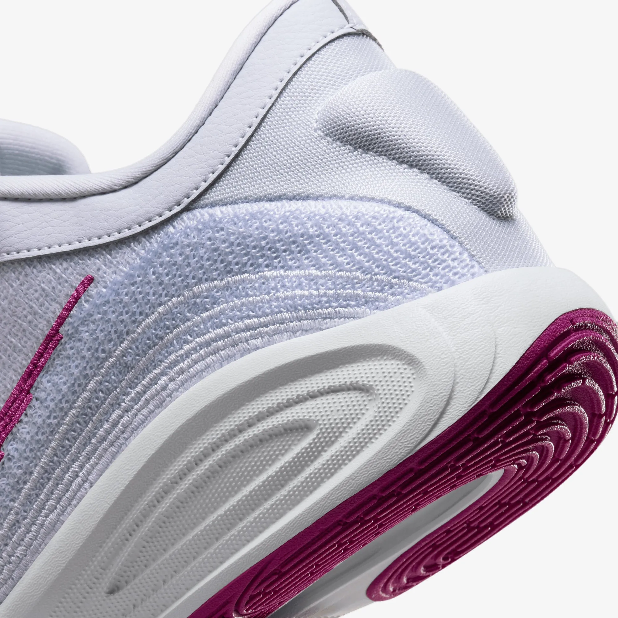 NIKE | G.T. HUSTLE ACADEMY EP { PURE PLATINUM/HOT FUCHSIA-WHITE