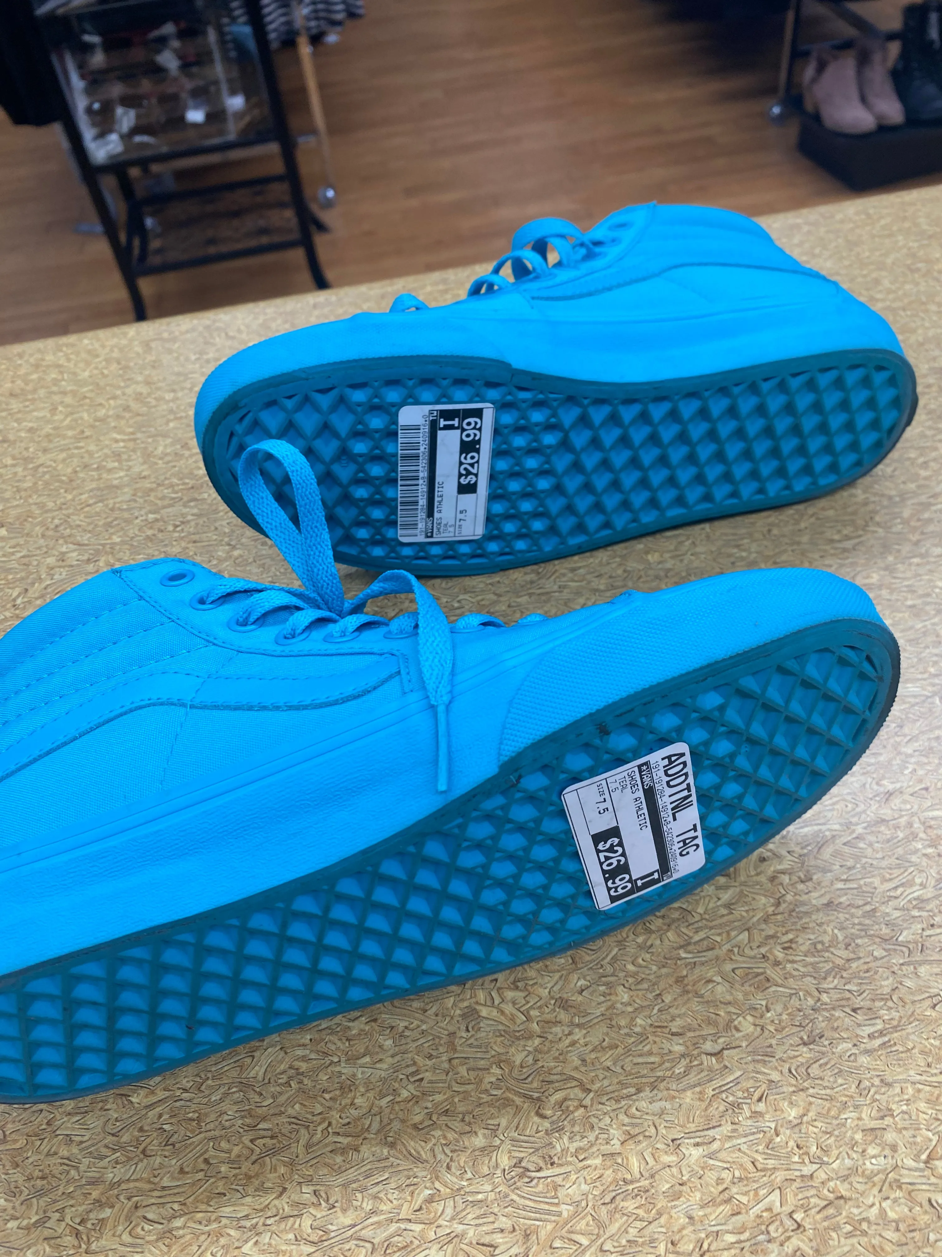 Shoes Athletic By Vans In Teal, Size: 7.5