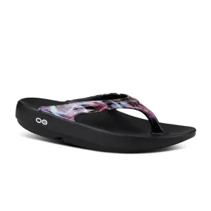 Women's Oofos OOlala Limited Sandal Color: Neon Rose